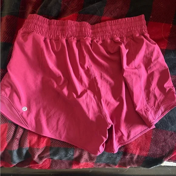 Hotty hot HR 4” lululemon - Picture 3 of 5